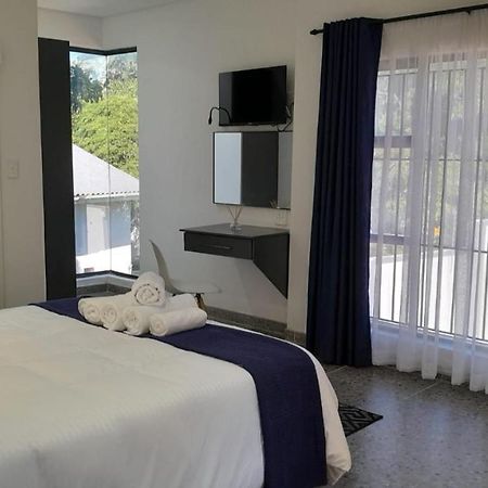 The Wishing Well Guest House Self-Catering Port Edward Ngoại thất bức ảnh