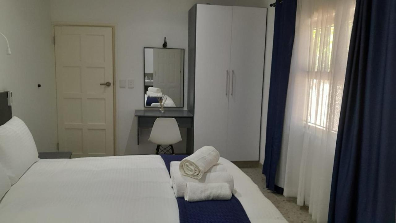 The Wishing Well Guest House Self-Catering Port Edward Ngoại thất bức ảnh