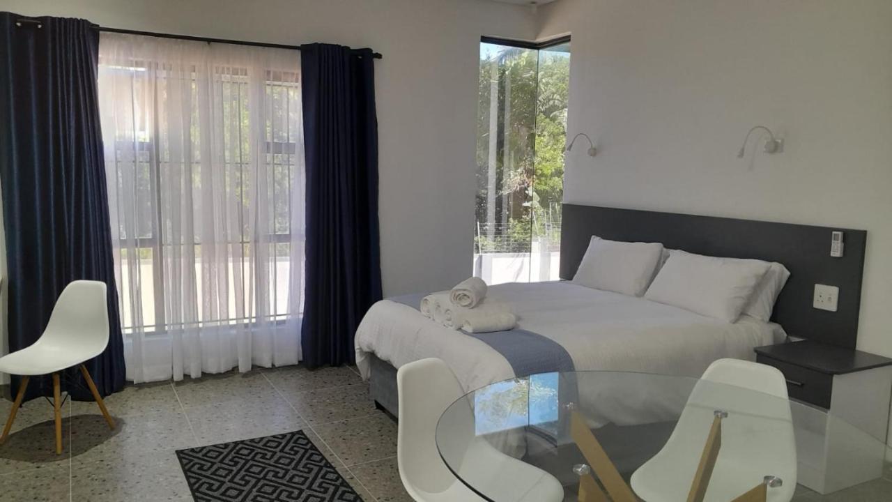 The Wishing Well Guest House Self-Catering Port Edward Ngoại thất bức ảnh